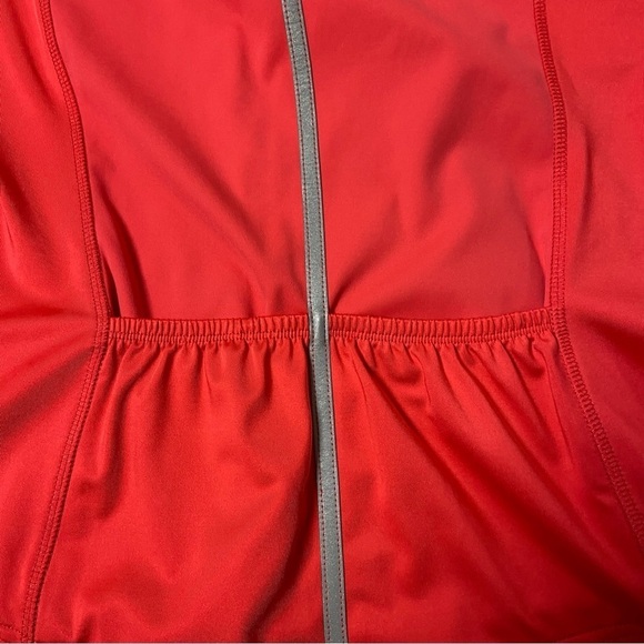 Athleta Ladies Activewear Vest full Front Zip Raspberry Color Medium Gorpcore - Picture 12 of 14